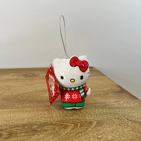 Christmas Hello Kitty Decoupage Ornament NWT - Picture 2 of 5